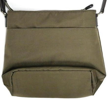 ショルダーバッグ