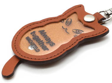 �L�[�z���_�[